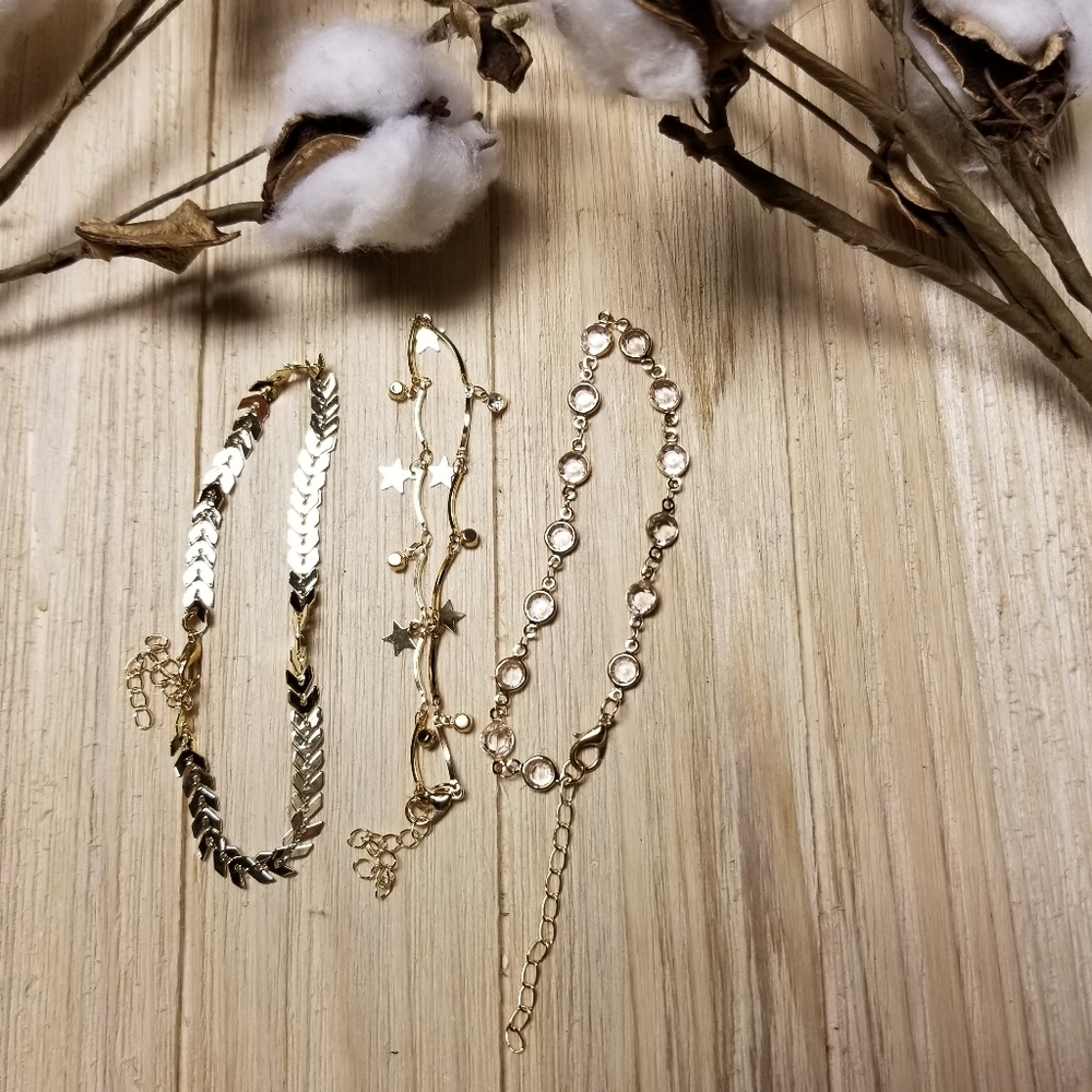 Gorgeous GOLD 3 piece anklet set - Picture 7 of 7